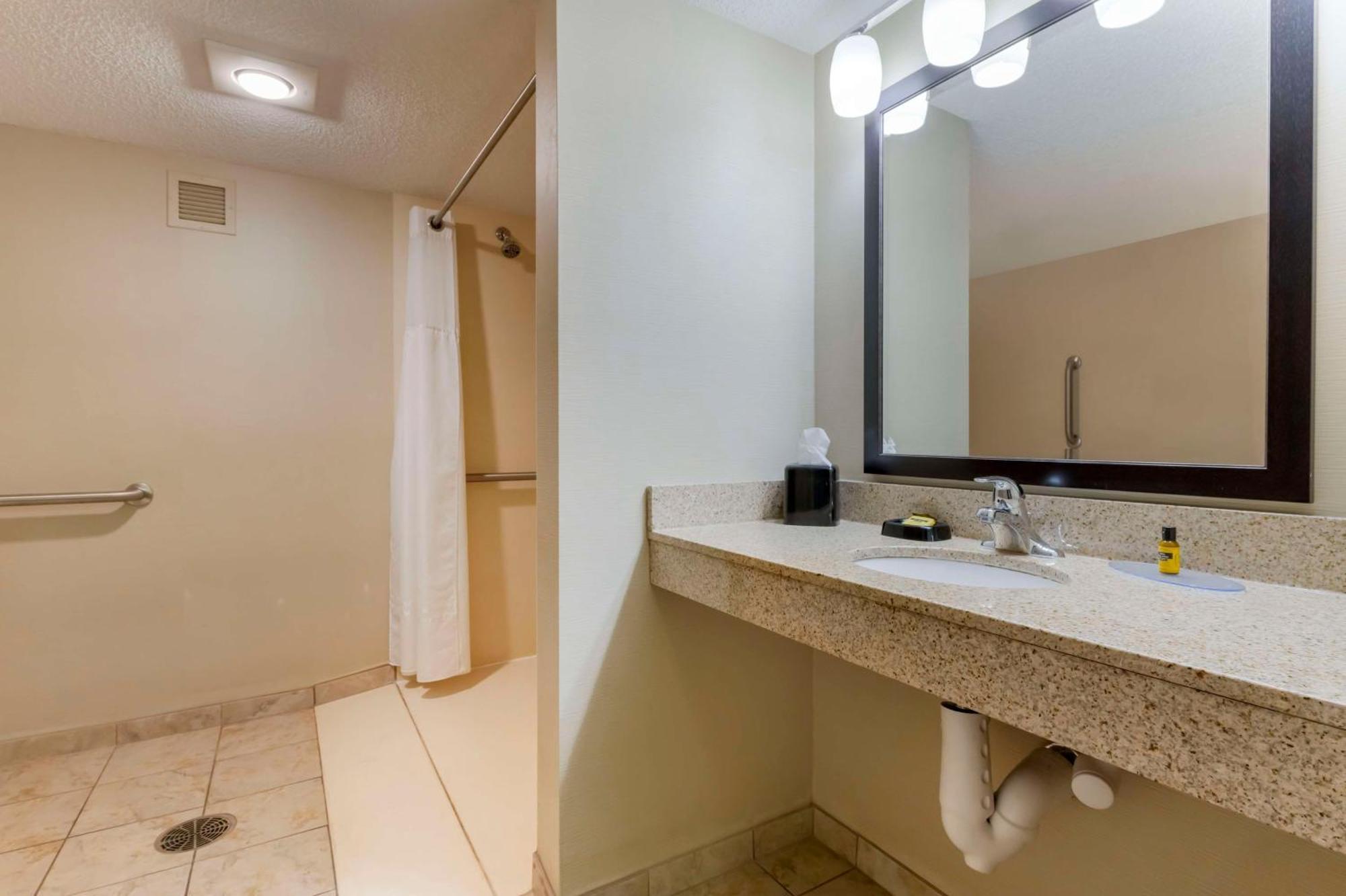 Best Western Plus St. Paul North/Shoreview Экстерьер фото